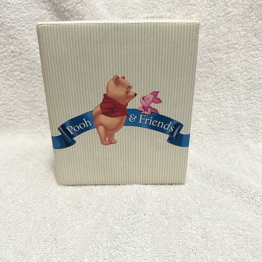 Disney Pooh & Friends decorative Bee mine figurine, Vintage, New in Open Box